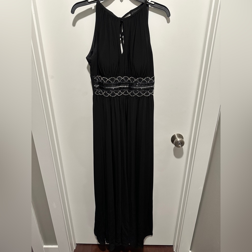 R&M Richards Women’s Size 6 Black Halter Maxi Gown